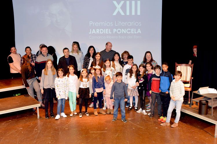 Foto de familia de una edición anterior del concurso