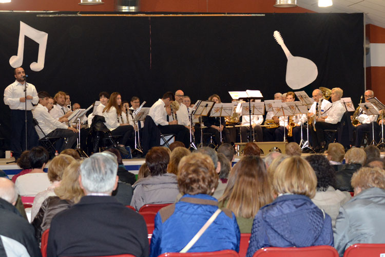 A cuatro bandas Escatrón