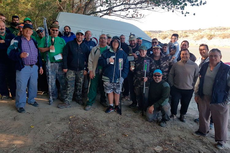 Participantes en el concurso comarcal de pesca