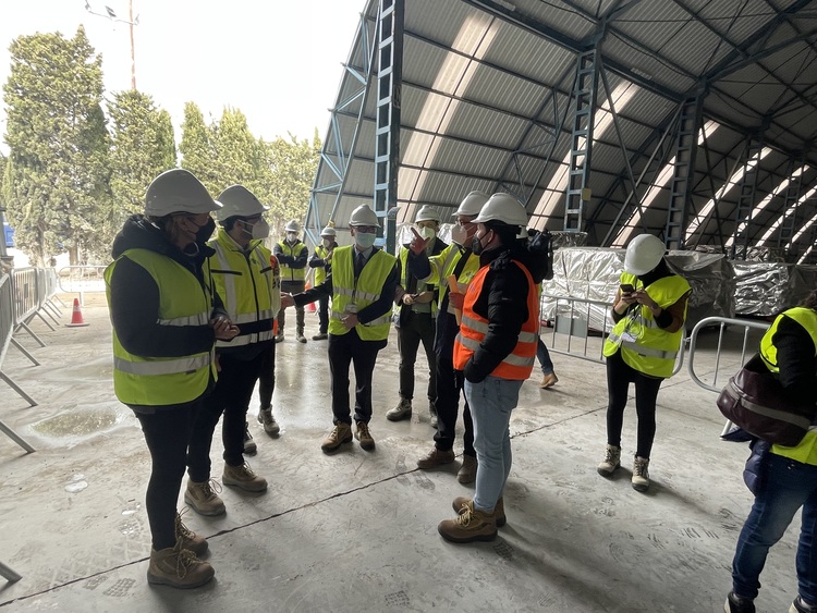 Foto de archivo de una visita al interior de la fábrica de Placo de Quinto.