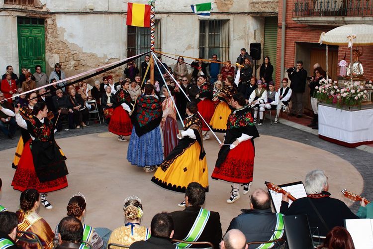 Imagen del baile de la cinta de Escatrón