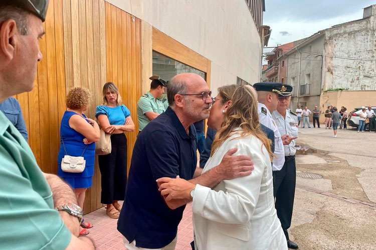 Minuto de silencio en Escatrón