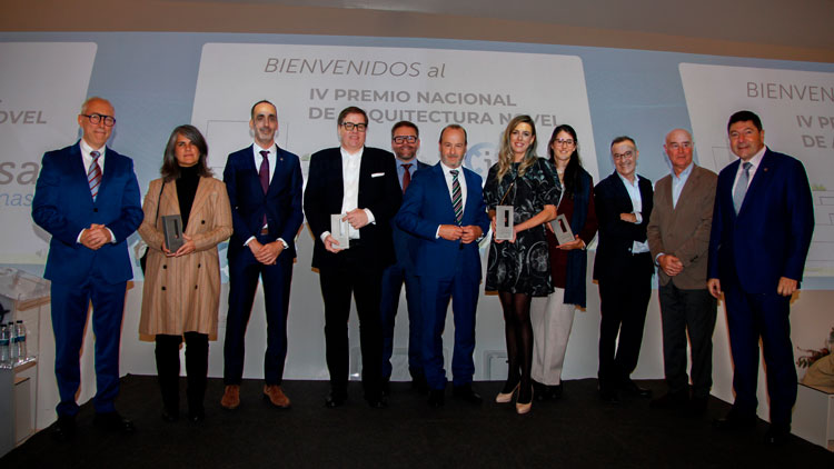 Foto de familia de los premiados