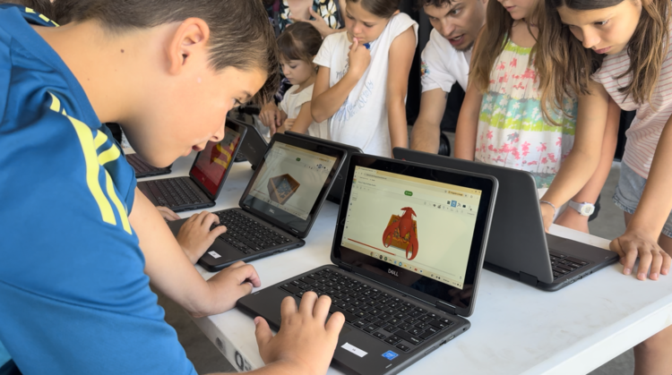 La Inventoneta, el laboratorio móvil de Microsoft, recorre Cinco Olivas, La Zaida y Alborge el 27 de julio