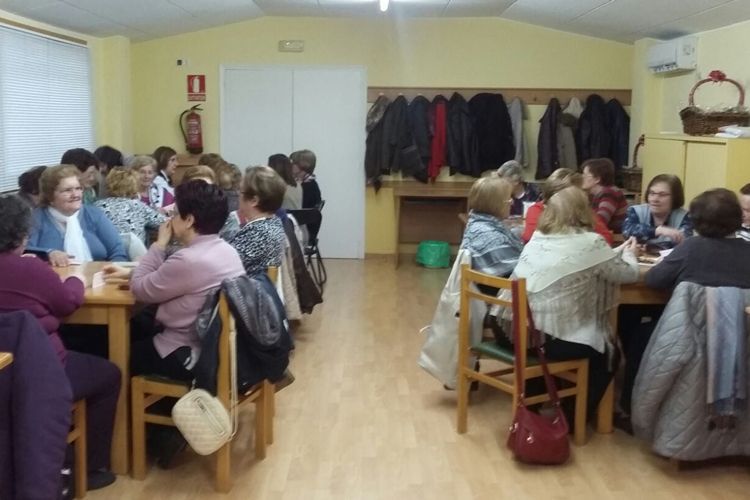 Reunión de mujeres de Gelsa celebrando Santa Águeda