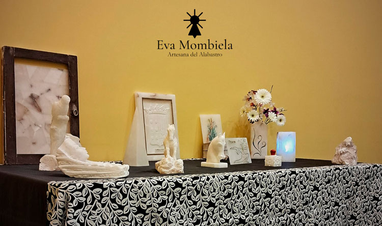 Foto de archivo de una exposición de Eva Mombiela