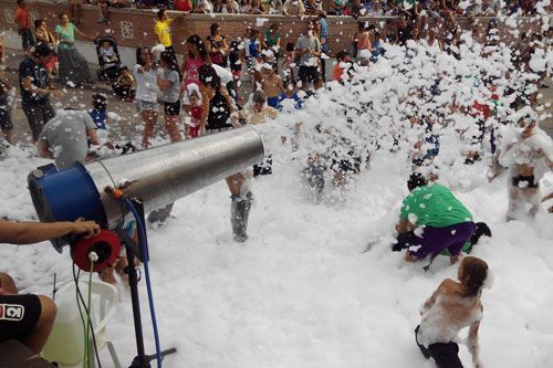20150901-zararache-fiestas-Pina-espuma