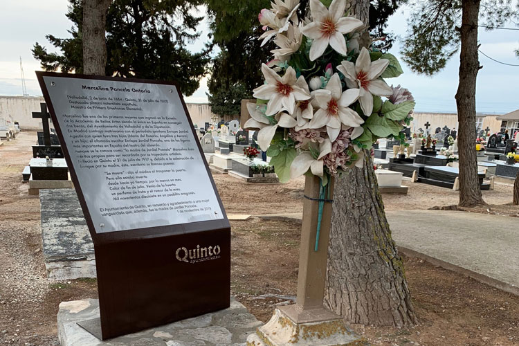 Placa en recuerdo de Marcelina Poncela