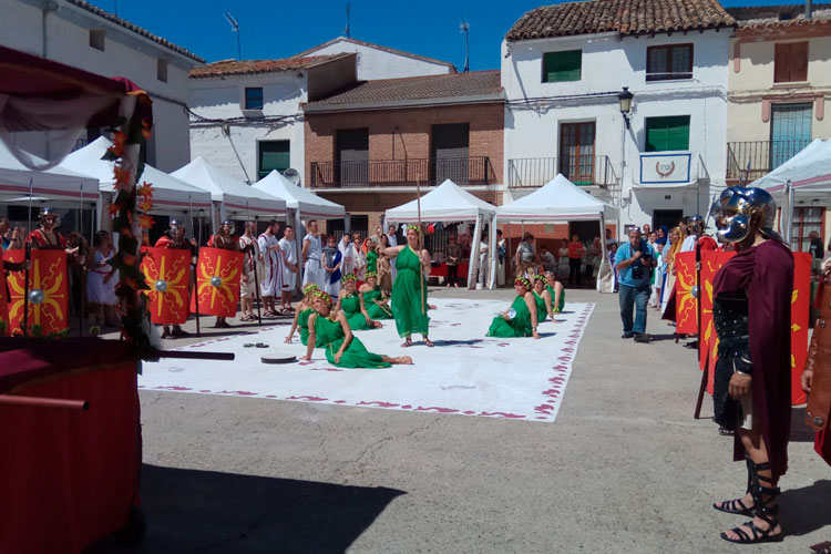Foto de archivo de las nonas de 2019